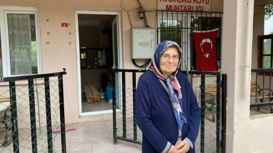 80 yaşındaki 'muhtar teyze' babadan miras kalan muhtarlığı devam ettiriyor