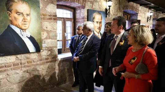 Cumhuriyet Sergisinin Açılışı Gerçekleştirildi