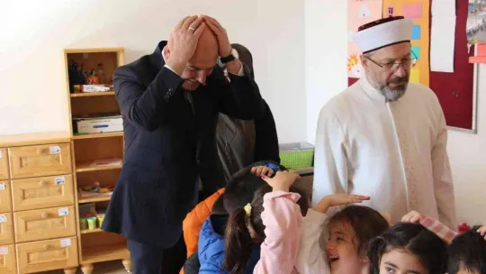 81 ilde eş zamanlı 'Deprem Anı, Çök Kapan Tutun ve Tahliye Tatbikatı'