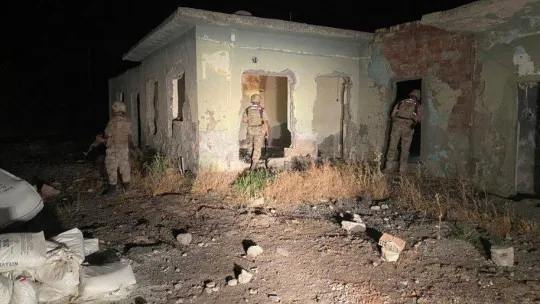 81 ildeki huzur operasyonunda 788 düzensiz göçmen yakalandı