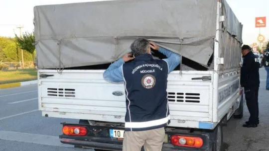 81 ildeki huzur operasyonunda 788 düzensiz göçmen yakalandı