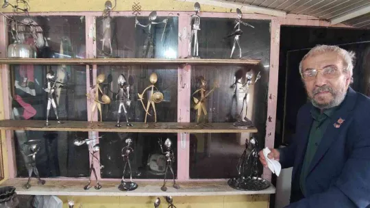 81 yaşında yaptığı sanatla hayran bırakıyor