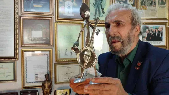 81 yaşında yaptığı sanatla hayran bırakıyor