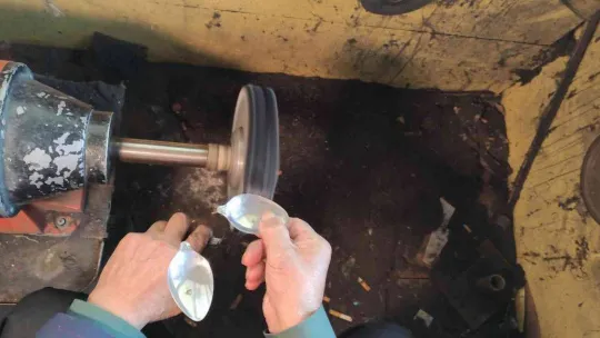 81 yaşında yaptığı sanatla hayran bırakıyor