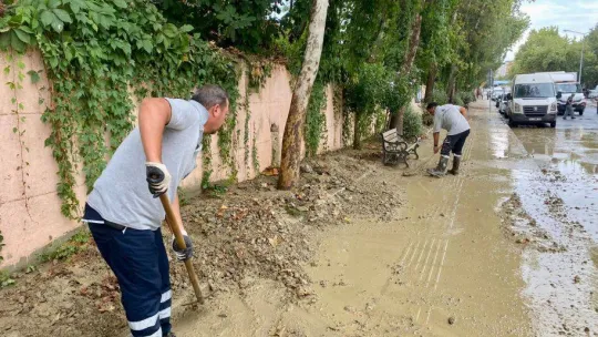İBB ekipleri çalışmalarını sürdürüyor