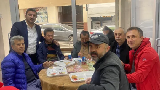 Zonguldak Bartınlılar Derneği Başkanı Sezgin Kuzucu, Kahvaltı Programında Hemşehrileriyle Buluştu