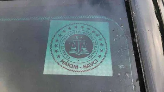 8,5 aylık hamile kadına trafikte silah çeken Metin Gülen'e mahkemeden jet tahliye