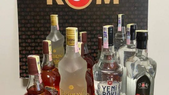 91 şişe gümrük kaçağı alkol ele geçirildi