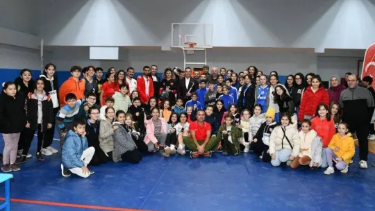 A Milli Hokey Takımı Mustafakemalpaşa'da