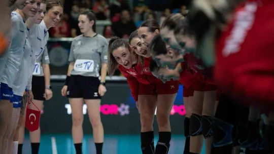 A Milli Kadın Hentbol Takımı, Büyük Britanya'yı 39-14 mağlup etti