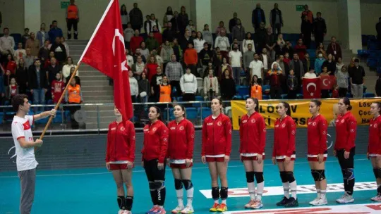 A Milli Kadın Hentbol Takımı, Büyük Britanya'yı yenerek üst tura yükseldi