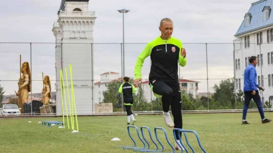 ABB FOMGET'in yeni sezon parolası: Şampiyonluk