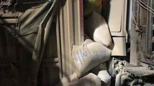 Açık denizdeki tır devrildi