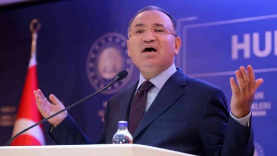 Adalet Bakanı Bozdağ, hakim ve savcı adaylarıyla bir araya geldi