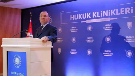 Adalet Bakanı Bozdağ, hakim ve savcı adaylarıyla bir araya geldi