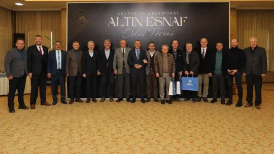 Adapazarı'nda altın esnaflar belgelerini aldı