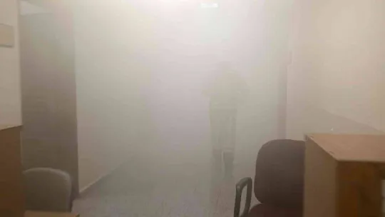 Adliye binasında dumanı gören gerçek sandı