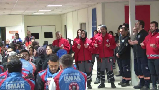 AFAD görevlileri 'çök-kapan-tutun' tatbikatına katıldı