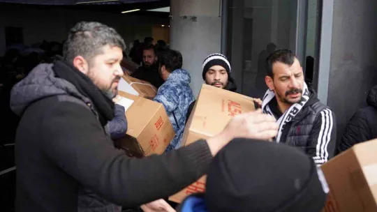 Ahmet Nur Çebi: 'Allah'ın izniyle, el ele verip bunun altından kalkacağız'