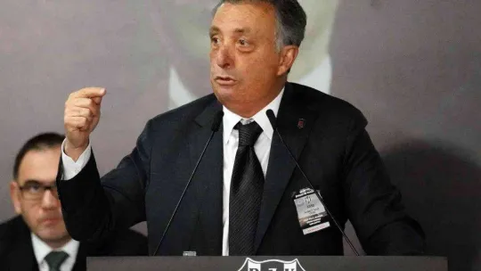 Ahmet Nur Çebi: 'Burada 'burayı yönetecek adam yok' demek yakışık almadı'