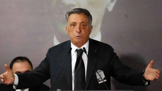 Ahmet Nur Çebi: 'Burada 'burayı yönetecek adam yok' demek yakışık almadı'