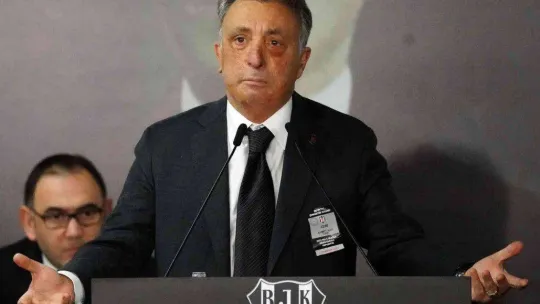 Ahmet Nur Çebi: 'Burada 'burayı yönetecek adam yok' demek yakışık almadı'