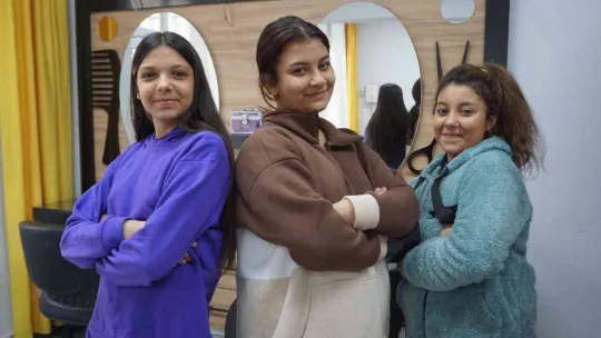 Aile ve Sosyal Hizmetler Bakanlığı'ndan kadınlara çifte destek