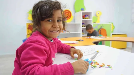 Aile ve Sosyal Hizmetler Bakanlığı'ndan kadınlara çifte destek