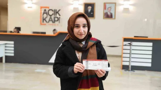 Ailesinden uzakta okuyan öğrencilere bilet desteği