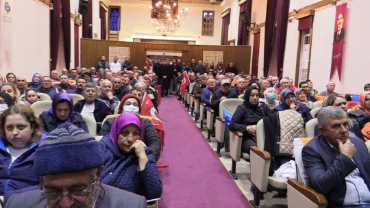 AK Parti Balıkesir İl Başkanı Dt Ekrem Başaran, Bandırma'da