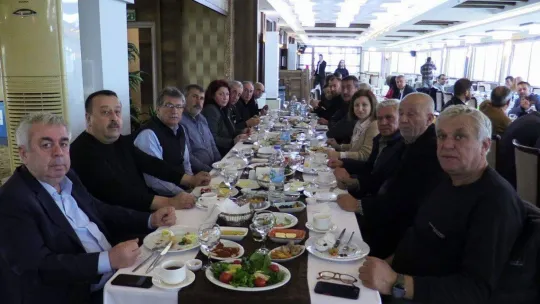 AK Parti Bandırma İlçe Başkanı Doğan: 'AK belediyecilikle şehrimizi buluşturma hedefimiz ile yeni Türkiye yolunda ilerlemeye devam ediyoruz'