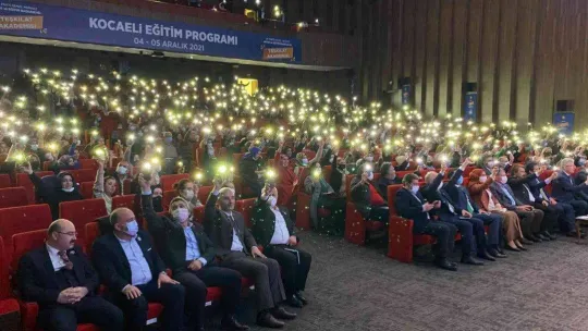 AK Parti'de teşkilat içi eğitim programının teması: 'Türkiye Yüzyılı'