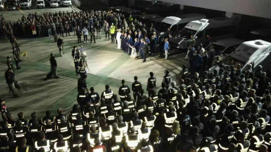 AK Parti'den uyuşturucu operasyonlarına destek