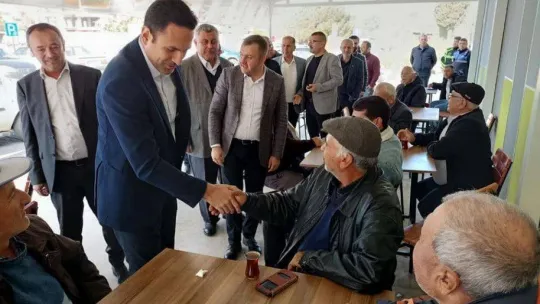 AK Parti heyeti Ezine'de