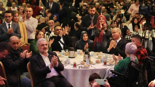 AK Parti İl Başkanı Kabaktepe: 'Engelli kardeşlerimiz için her türlü engeli kaldırma noktasındaki yürüyüşümüze devam edeceğiz'