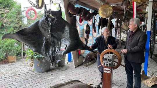 AK Partili Günaydın'dan İmamoğlu yorumu 'Bir bardak suda fırtına kopartıyorlar'