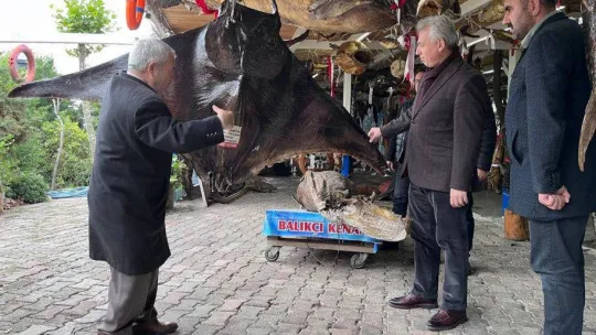 AK Partili Günaydın'dan İmamoğlu yorumu 'Bir bardak suda fırtına kopartıyorlar'