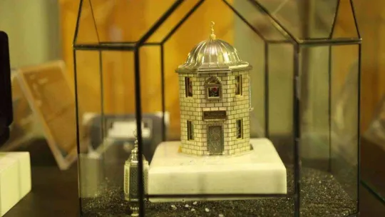 Akademisyenlerin karma sergisi sanatseverlerin beğenisine sunuldu