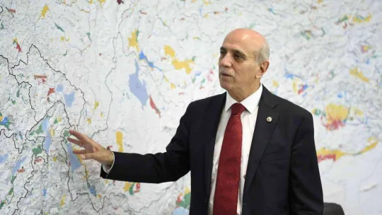 Akçay Çayı'nda hummalı çalışma