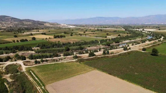 Akçay Çayı'nda hummalı çalışma