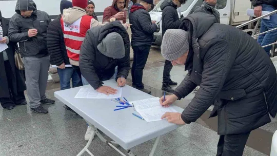 Aksaray'da deprem bölgesine kan bağışı ve yardım seferberliği