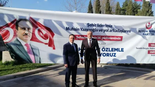 Muhsin Yazıcıoğlu kabri başında dualarla anıldı