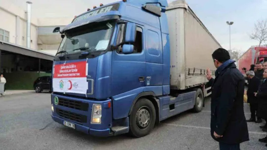 Aliağalılar, depremzedeler için seferber oldu