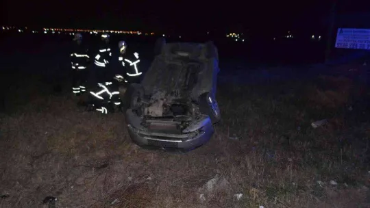 Alkollü sürücü takla atan araçtan burnu kanamadan çıktı