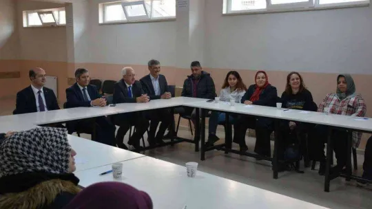 Altıeylül'de 2 bin 250 veli eğitim gördü