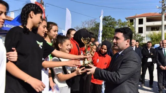 Altıeylül'de çocuklar sporla büyüyor