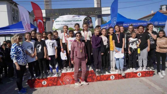 Altıeylül'de çocuklar sporla büyüyor