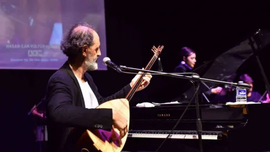 Altıeylül'de unutulmaz Yücel Arzen konseri