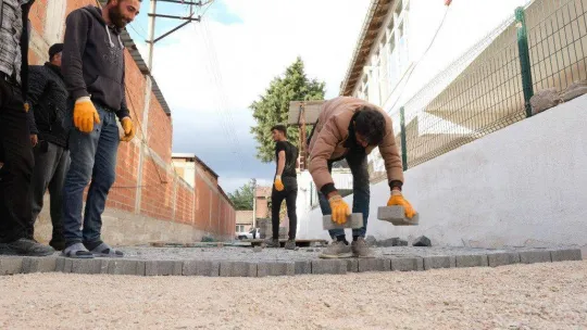 Altıeylül sokaklar ilmek ilmek işleniyor