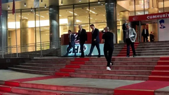 Altılı Masa liderleri ikinci turun ilk toplantısının ardından CHP Genel Merkezi'nden ayrıldı